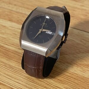 Rare Vtg Technos Borazon Automatic Swiss Watch TV style S6I1084 Gold Tone